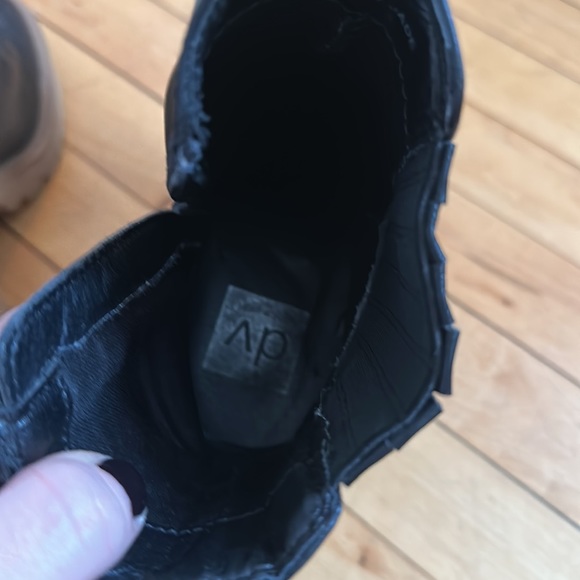 Dolce Vita Boots size 9 - Picture 4 of 4